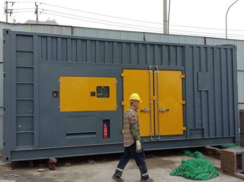 镇江低温环境下，柴油发电机组电池的充电电压应如何调整？