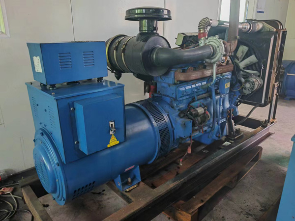 镇江100kW柴油发电机组使用多级机油有哪些优缺点？